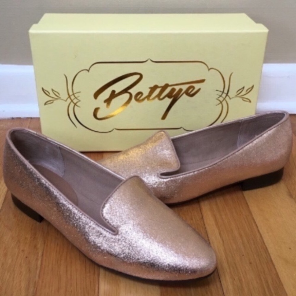 BETTYE MULLER Emmy Rose Gold Metallic Suede Loafer Size 8 New in Box